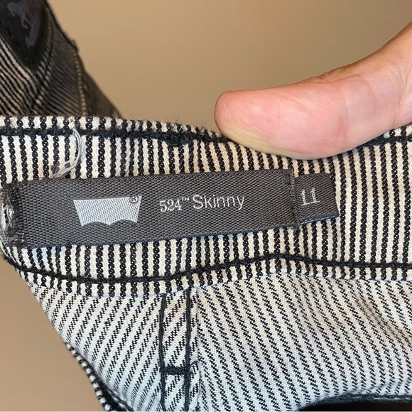 🛍️ Levi 524 Skinny Jeans - Picture 3 of 5